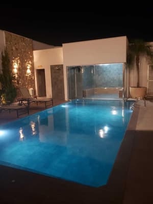 thumbnail: Outdoor pool