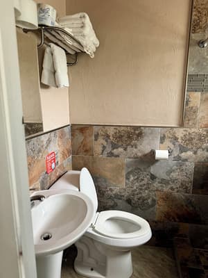 thumbnail: Bathroom