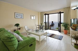 thumbnail: Living room