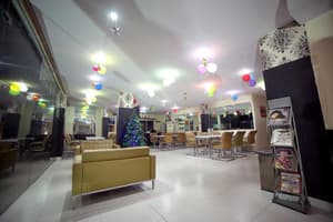 thumbnail: Restaurant
