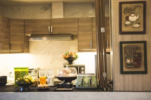 thumbnail: Breakfast area
