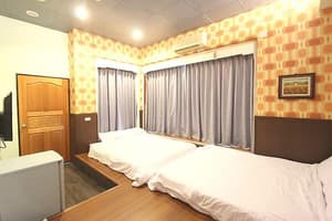 thumbnail: Room