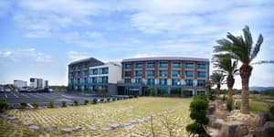 thumbnail: Exterior