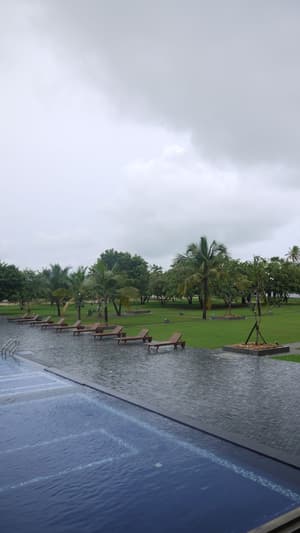 thumbnail: Outdoor pool