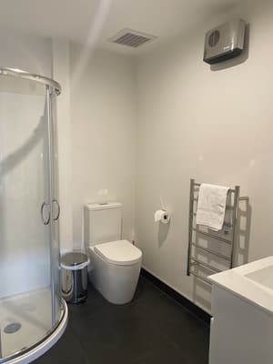 thumbnail: Bathroom