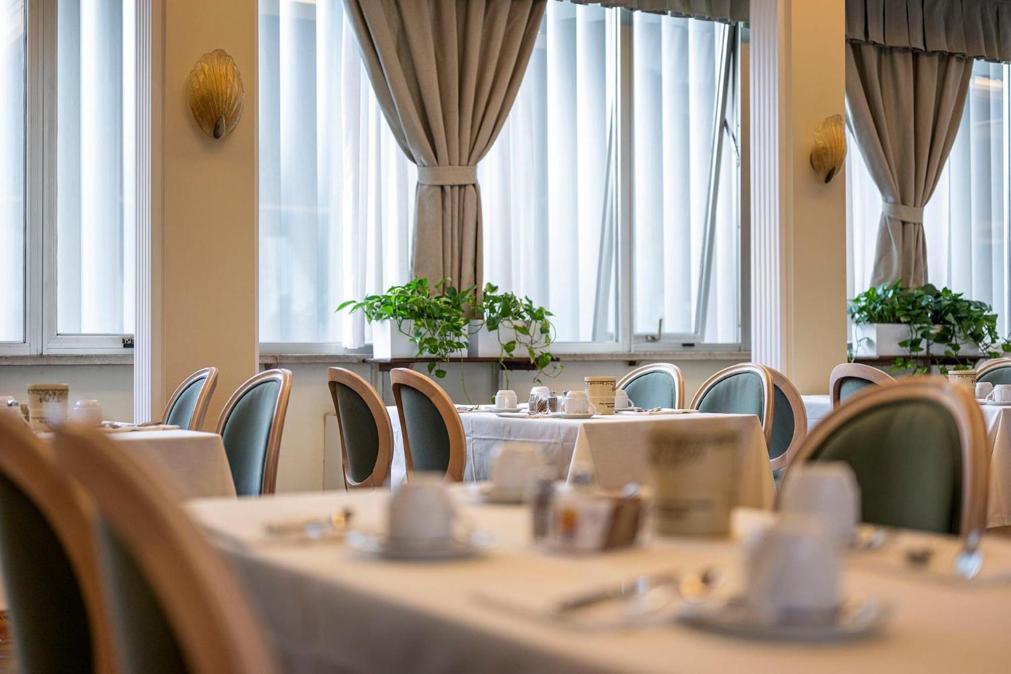 Restaurant-cafeteria