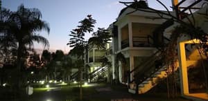 thumbnail: Property grounds