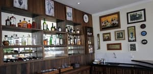 thumbnail: Bar (on property)