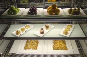 thumbnail: Snack bar