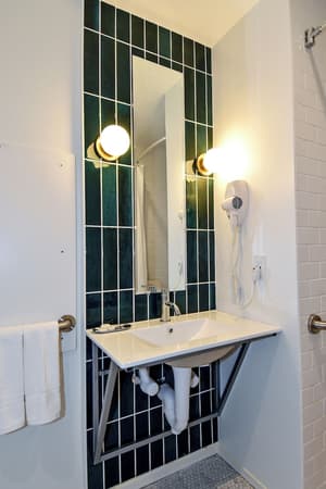 thumbnail: Bathroom