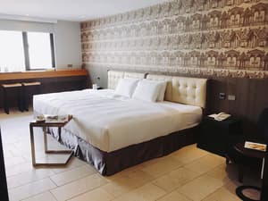 thumbnail: Room