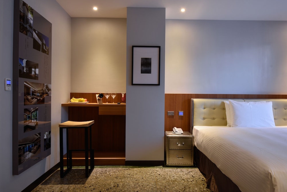 In-room business center