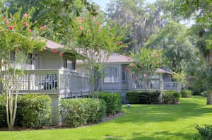 thumbnail: Exterior