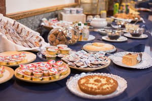 thumbnail: Breakfast area