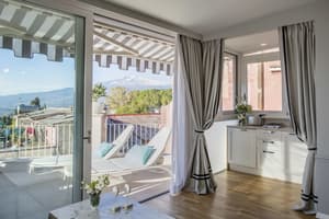 thumbnail: Terrace/patio
