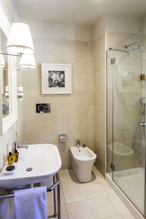 thumbnail: Bathroom shower