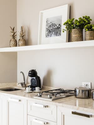 thumbnail: In-room dining