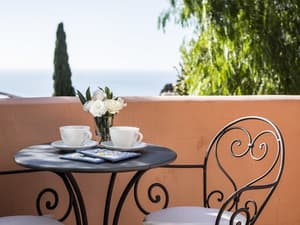 thumbnail: Terrace/patio