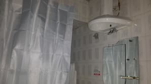 thumbnail: Bathroom amenities