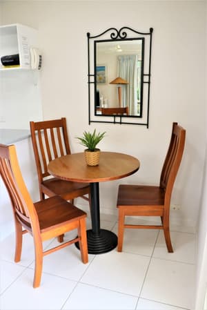 thumbnail: In-room dining