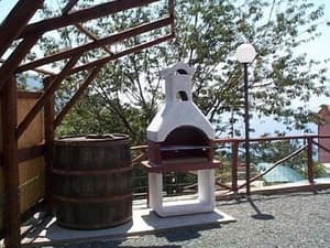 thumbnail: BBQ/picnic area