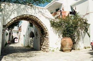 thumbnail: Exterior