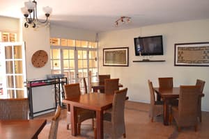 thumbnail: Breakfast area