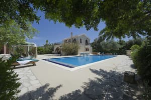 thumbnail: Outdoor pool