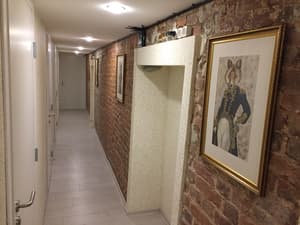 thumbnail: Interior entrance