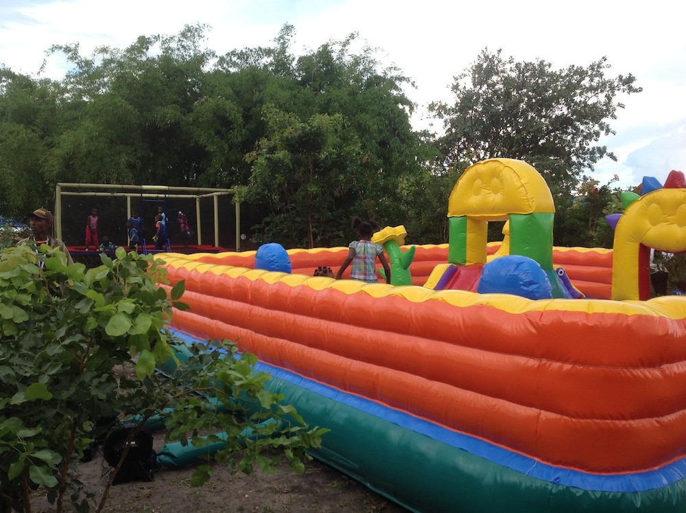 Children's play area - outdoor