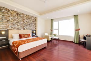 thumbnail: In-room dining