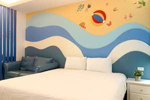 thumbnail: Room