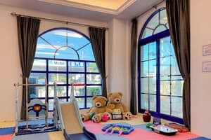 thumbnail: Interior
