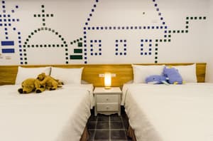 thumbnail: Room