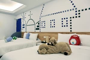 thumbnail: Room