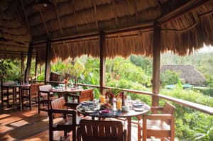 thumbnail: Breakfast area