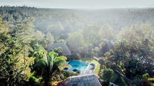 thumbnail: Pool