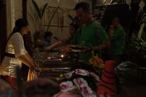 thumbnail: Dining