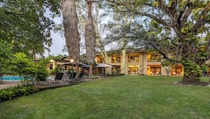 thumbnail: Exterior