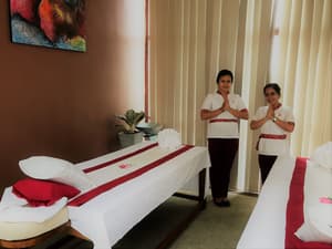 thumbnail: Massage