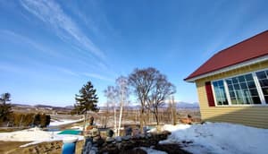 thumbnail: Exterior