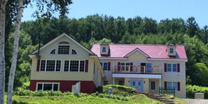 thumbnail: Exterior