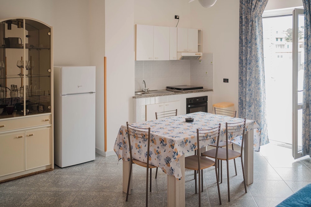 Restaurant-cafeteria