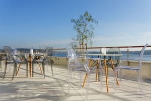 thumbnail: Outdoor dining