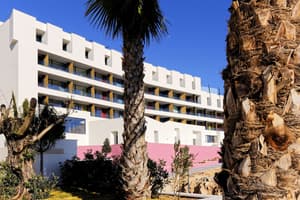 thumbnail: Front of property