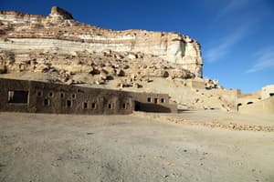 thumbnail: Exterior detail