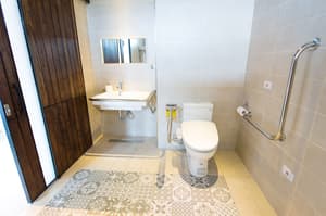 thumbnail: Bathroom