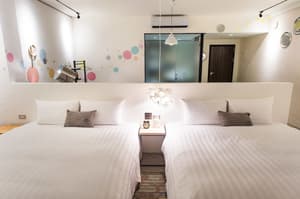 thumbnail: Room