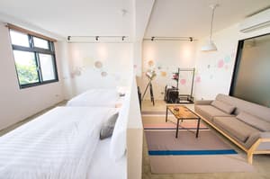 thumbnail: Room
