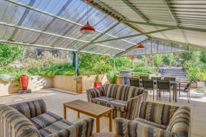 thumbnail: Courtyard